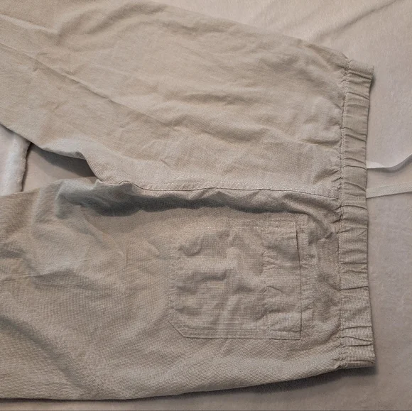 Uniqlo Tan/ Cream Pants Relaxed Fit Size Medium - Picture 10 of 12